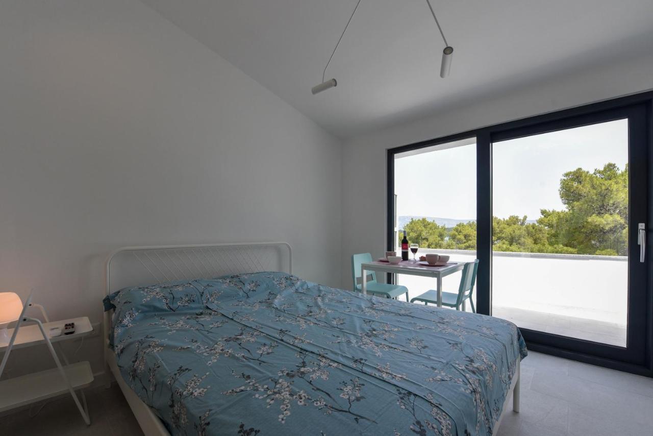 Lazaneo Seafront Apartments, イェルサ エクステリア 写真