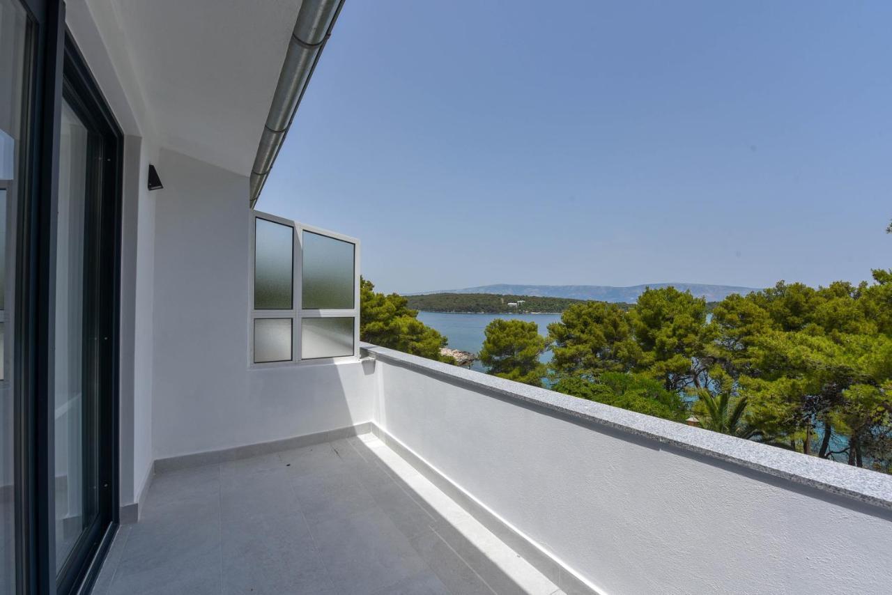 Lazaneo Seafront Apartments, イェルサ エクステリア 写真